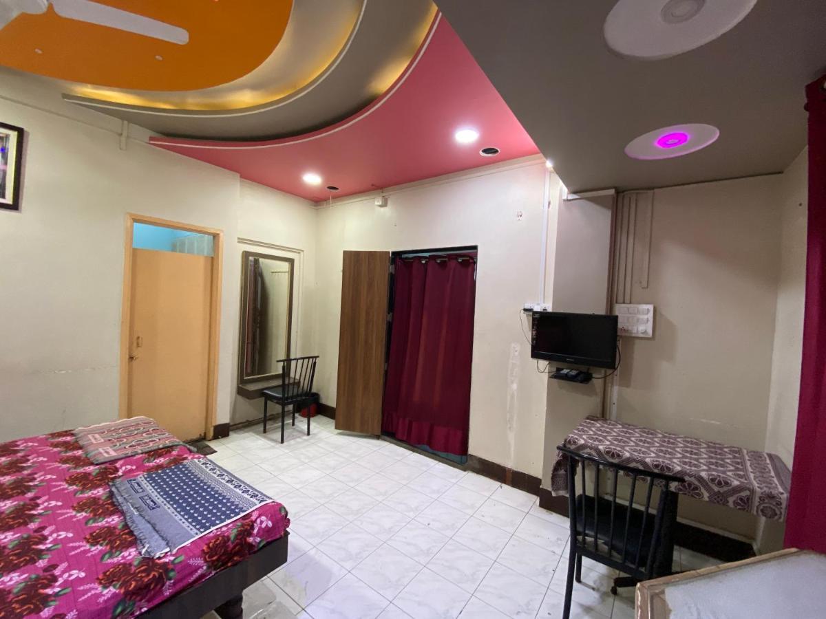 Muktai Lodge Solapur Eksteriør billede