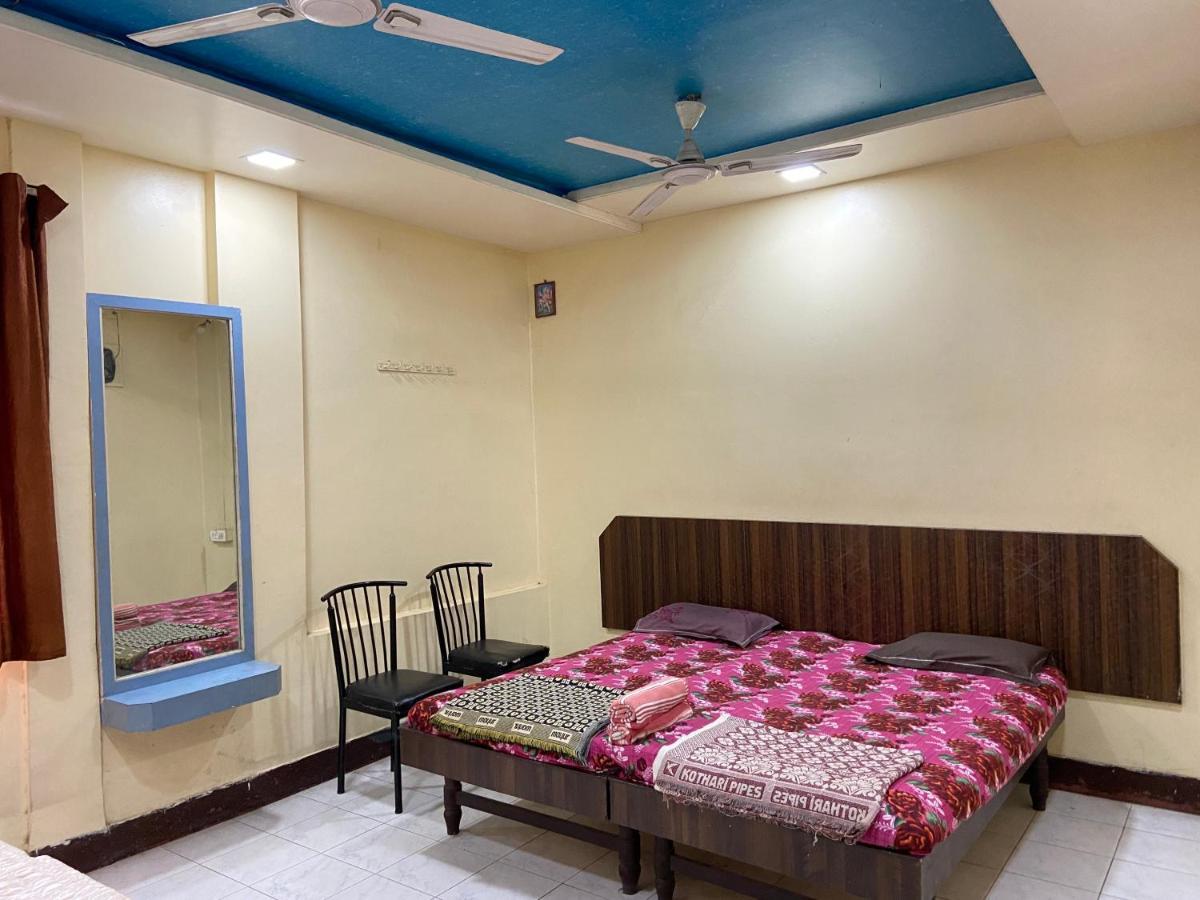 Muktai Lodge Solapur Eksteriør billede